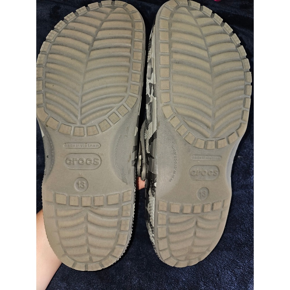 Crocs Classic Clog Mens Size 13 Grey Black Camo Camouflage Slip On Shoes - Picture 3 of 5